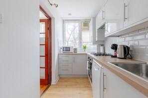 基础公寓 | 私人厨房 | 冰箱、微波炉、烤箱、炉灶