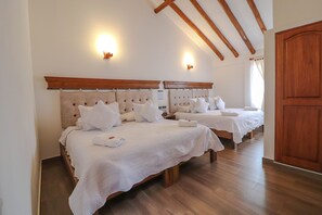 9 Schlafzimmer, Bügeleisen/Bügelbrett, Bettwäsche