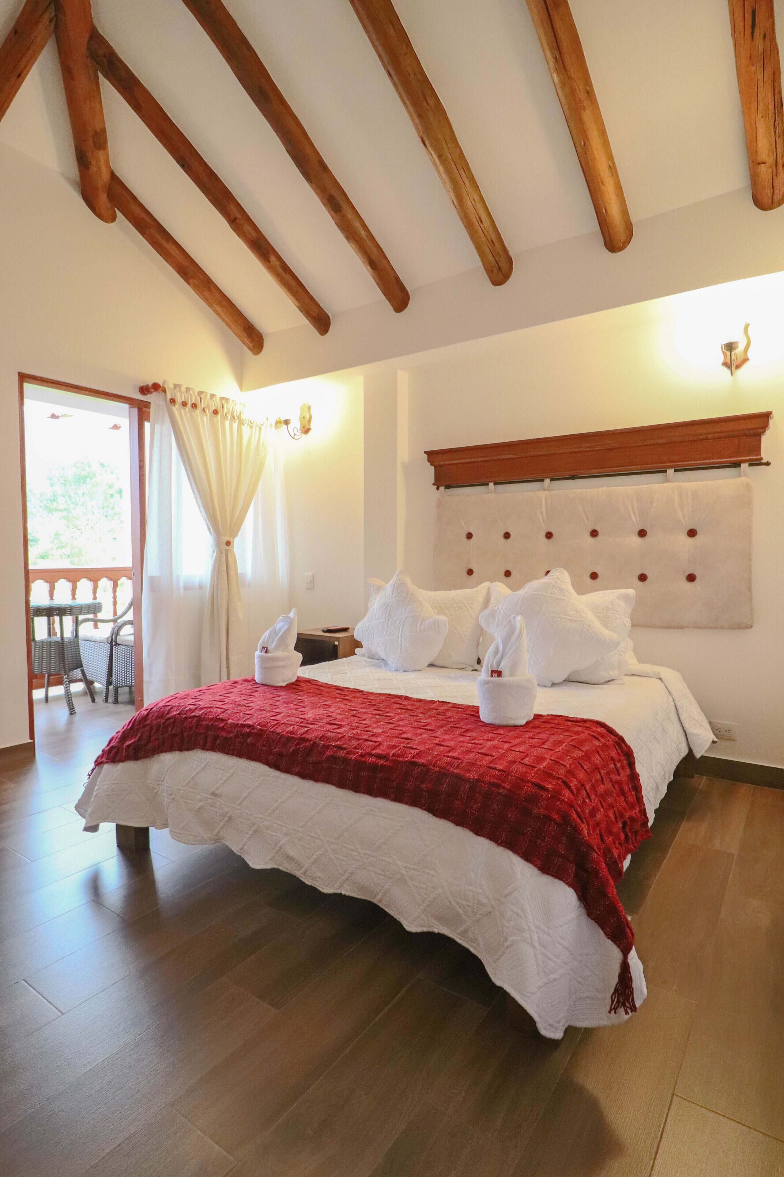 9 bedrooms, iron/ironing board, bed sheets