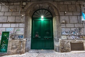 1 bedroom - Lioy 25 by Napoliapartments - Camera 1 (Naples)