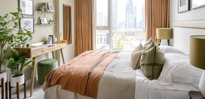 Apartment | 2 bedrooms, iron/ironing board, free WiFi, bed sheets - Designer Penthouse Panoramic Views London 2 Beds (London)
