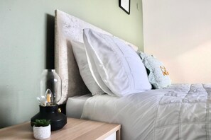 Apartment | 1 bedroom, desk, iron/ironing board, free WiFi - Stunning 1 Bedroom Apartment in Central London (London)
