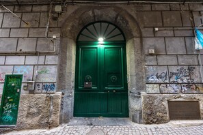 Studio | 1 bedroom - Lioy 25 by Napoliapartments - Camera 2 (Naples)