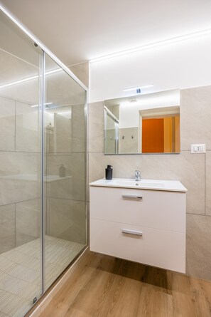 Studio | 1 bedroom - Lioy 25 by Napoliapartments - Camera 2 (Naples)