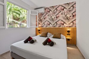 4 bedrooms, iron/ironing board, free WiFi, bed sheets - Villa Zanzibar - Four Bedroom Villa, Sleeps 8 (Case-Pilote)