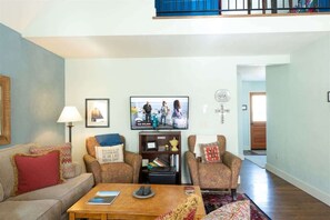 TV - Alpenglow- Great location in Town of Crested Butte (Crested Butte)