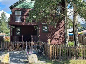 Exterior - Alpenglow- Great location in Town of Crested Butte (Crested Butte)