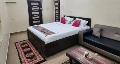 Private Room 2 - Paddy's Luxurious Home Sta