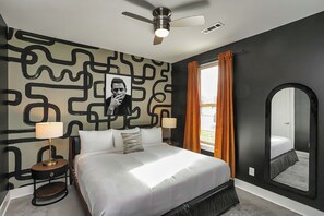 16 bedrooms, iron/ironing board, internet, bed sheets