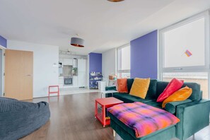 Basic Apartment | Living area - Quirky 1BD Flat W/gym & City Views Dalston! (London)