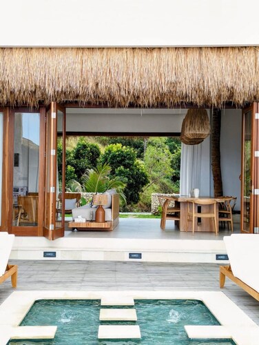 Umarato Villa Sumba - 4 Bedroom Private Villa with Infinity Pool