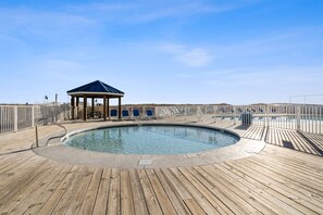 Beheizter Pool