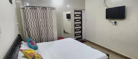 3 bedrooms, free WiFi, bed sheets
