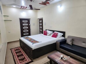 3 chambres, Wi-Fi gratuit, draps fournis
