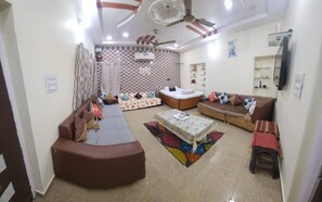 3 makuuhuonetta, ilmainen Wi-Fi, vuodevaatteet