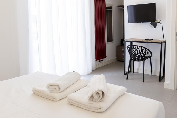 Studio - Via Concezione a Montecalvario 19 - Camera 2 (Naples)