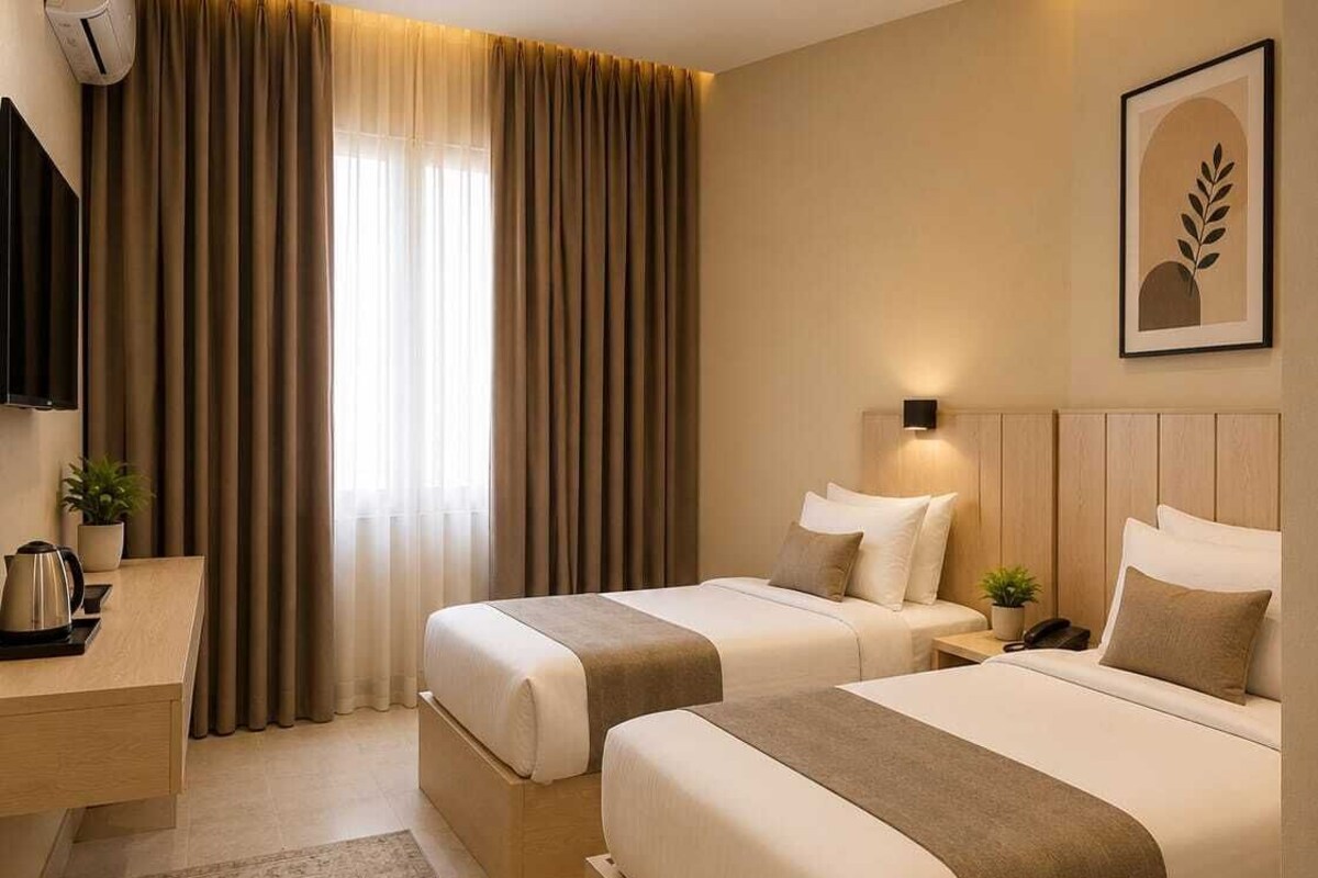 Habitación superior con 1 cama doble o 2 individuales, vistas a la ciudad | Sábanas de algodón egipcio y ropa de cama de alta calidad