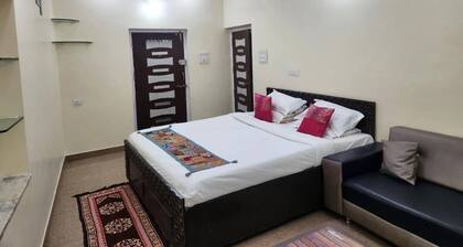 Private - 2 BHK Floor - Paddy's Luxurious Home Stay