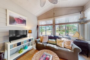 Televisión, chimenea