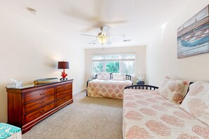 3 habitaciones, tabla de planchar con plancha y acceso a internet