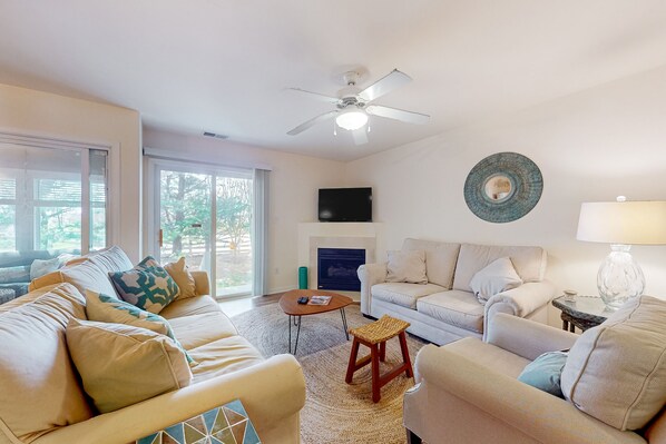 Televisión, chimenea