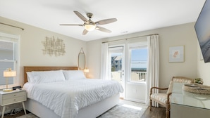 Unclassified image, 5 of 27, button - Dot's Spot, Almost Oceanfront House in Emerald Isle, NC! (Atlantic Beach)