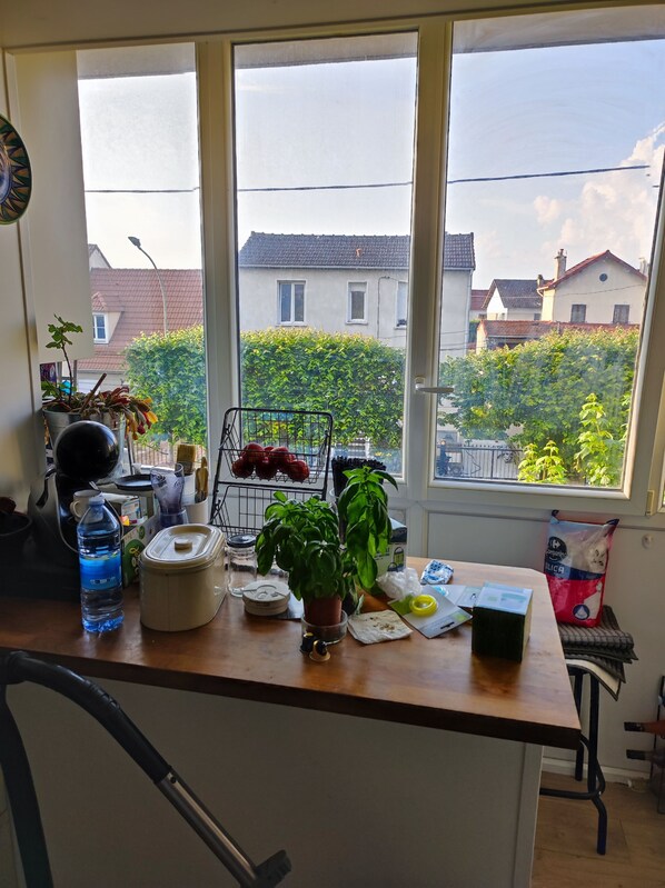 Interior - Chambres Proche CDG et 4 Stations de RER du Stade de France (Aulnay-sous-Bois)