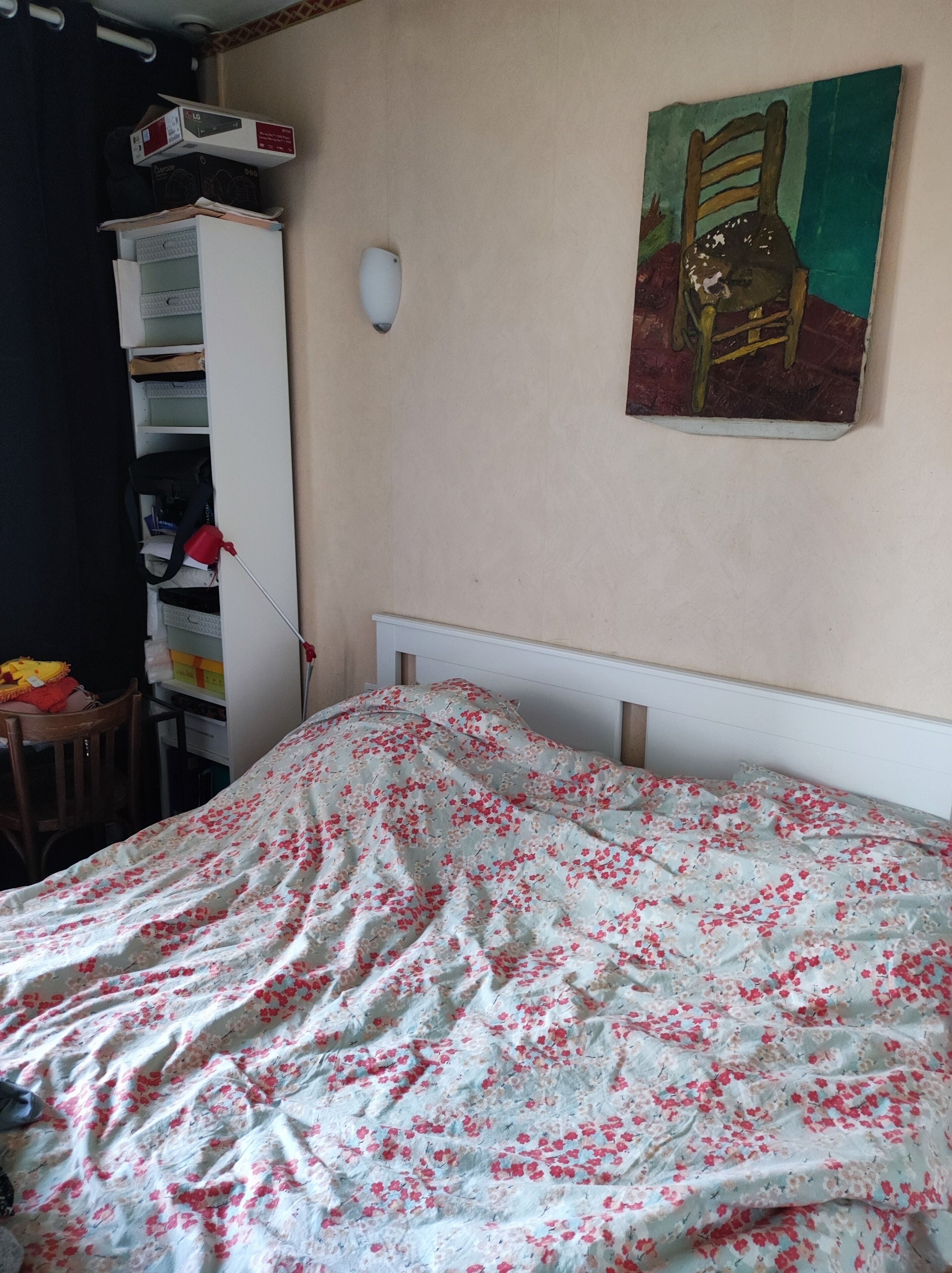 1 habitación, tabla de planchar con plancha, wifi gratis y ropa de cama 