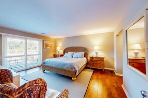 3 habitaciones, tabla de planchar con plancha y acceso a internet