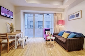 Basic Apartment | Living area - Cosy 2 Bedroom Apartment (Melbourne)