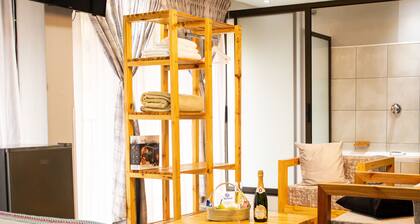 Thabeng Hotel & Restaurant