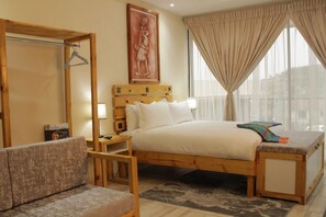 Premium Studio Suite | Premium bedding, individually furnished, desk, laptop workspace