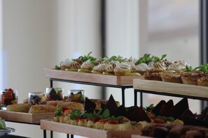 Breakfast buffet - Thabeng Hotel & Restaurant (Maseru)