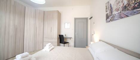 2 室のベッドルーム、WiFi、ベッドシーツ