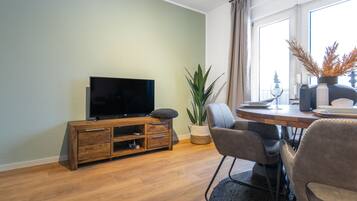 Family Apartment, 2 Bedrooms | Desk, free WiFi