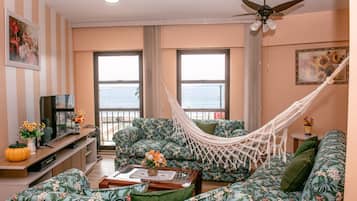 Departamento | Área de sala de estar | Televisión de pantalla plana