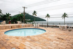 Outdoor pool - Beira Mar Caragua (Caraguatatuba)