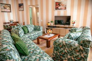 公寓 | 起居区 | 平板电视