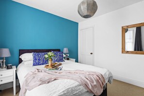 2 chambres, fer et planche à repasser, Wi-Fi gratuit, draps fournis