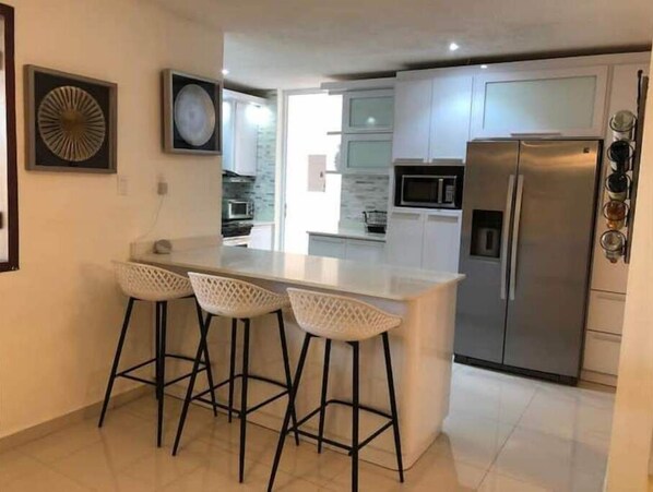 Fridge, microwave, toaster, blender