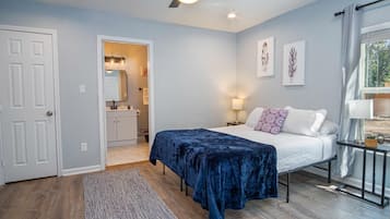 House (3 Bedrooms) | 3 bedrooms, laptop workspace, iron/ironing board, bed sheets