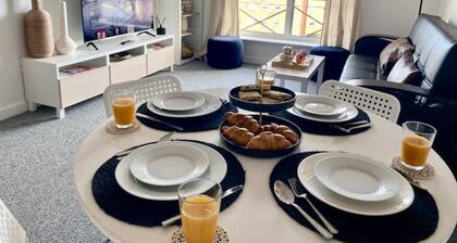 Cosy Egyptian Inspired City Centre Apartment