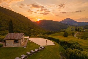Property grounds - Villa Subtilia (Umbria)