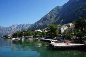 2 dormitoris, escriptori, planxa i posts de planxar i wifi gratuïta 