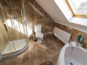 Shower - Gunn's Cottage (Enniskillen)