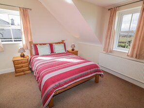 5 bedrooms, individually decorated, individually furnished, free WiFi - Gunn's Cottage (Enniskillen)