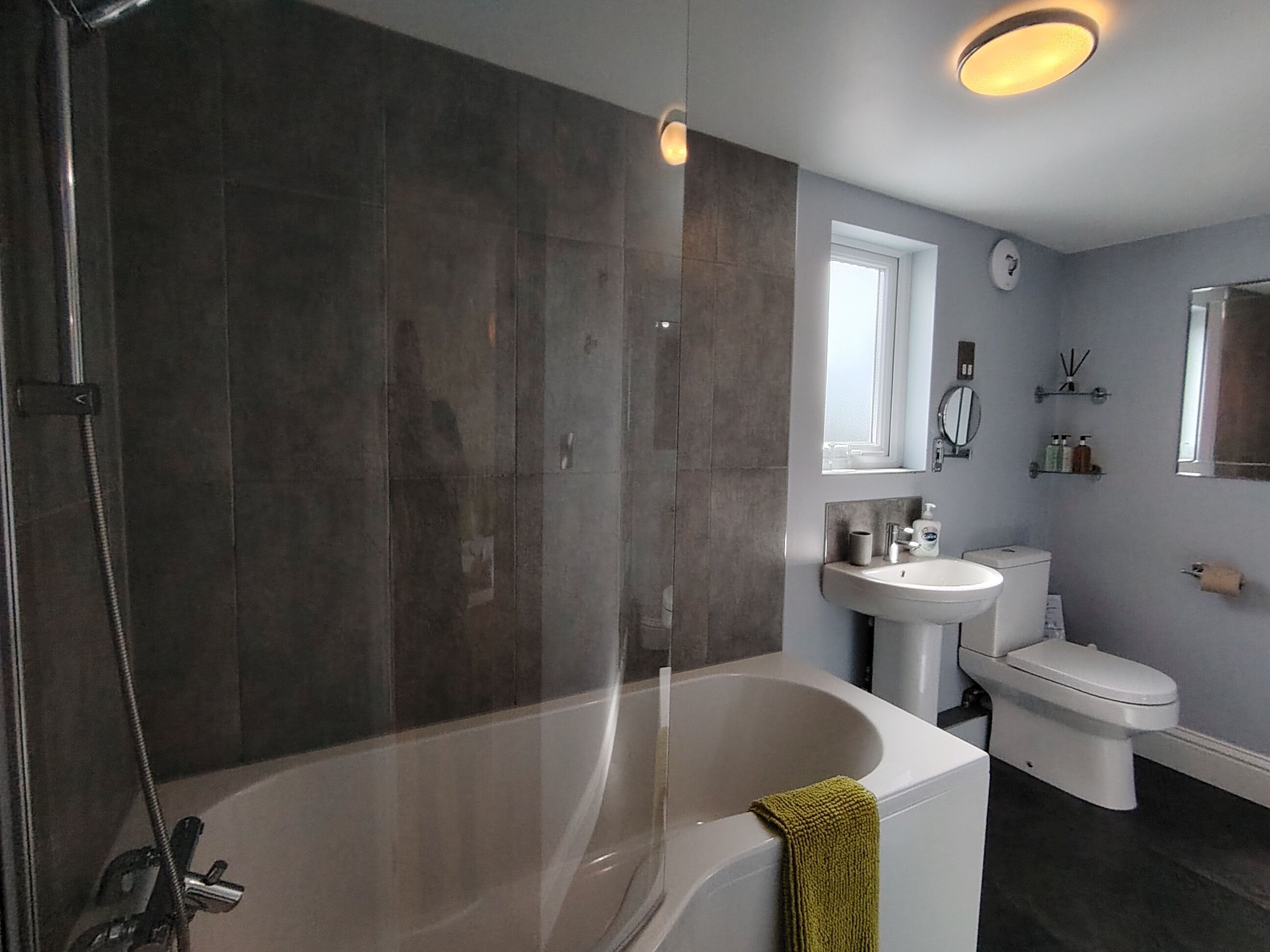 Double Room (Room 2) | Bathroom | Hair dryer, towels