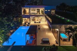 Pool - MONTRESOR RESIDENCE PHUKET (Tambon Choeng Thale)