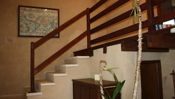 Nhà dành cho gia đình, quang cảnh vườn | Nội thất