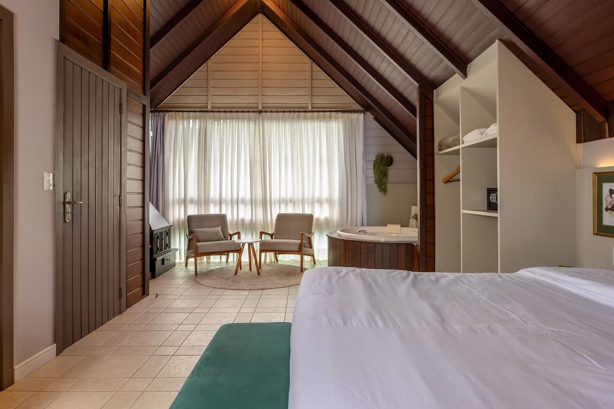 1 bedroom, in-room safe, blackout drapes, soundproofing